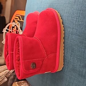 UGG RED FUR LINED BOOTS Toddler Size 10. USED BUT IN EXCELLENT CONDITION.